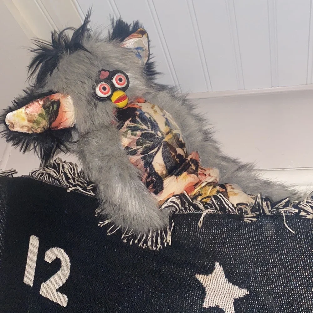 5 foot bendable with spine glasses Furby worm #furby #furbyart #customfurby - Picture 4 of 4